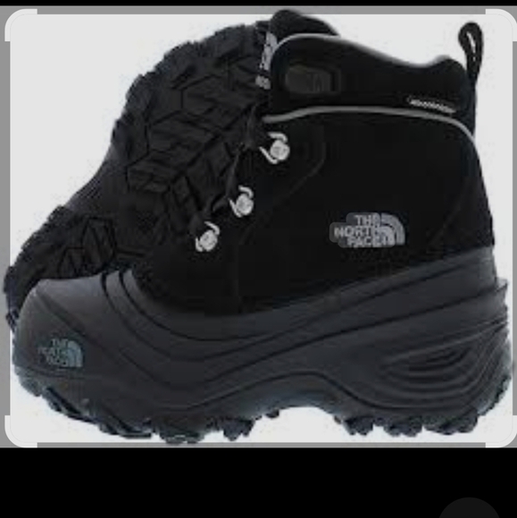 The North Face Black Insulated Winter Boots - Picture 2 of 10